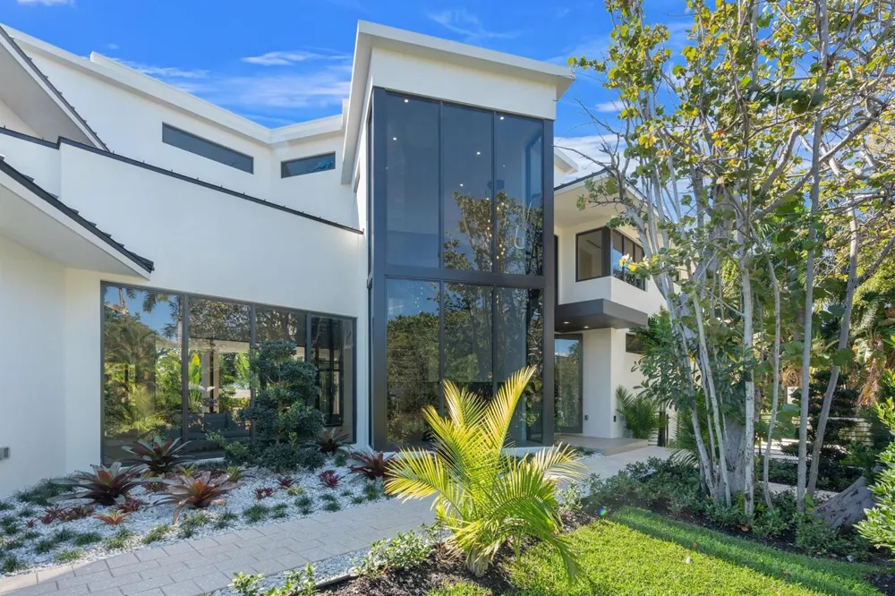 2035 Intracoastal Drive Fort Lauderdale, FL 33305