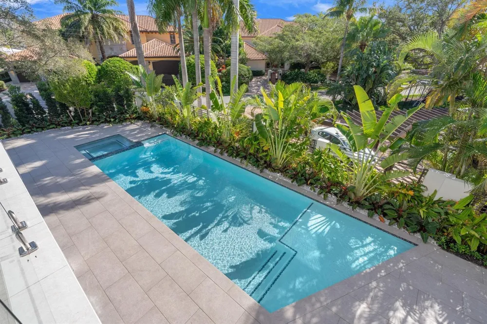 2035 Intracoastal Drive Fort Lauderdale, FL 33305