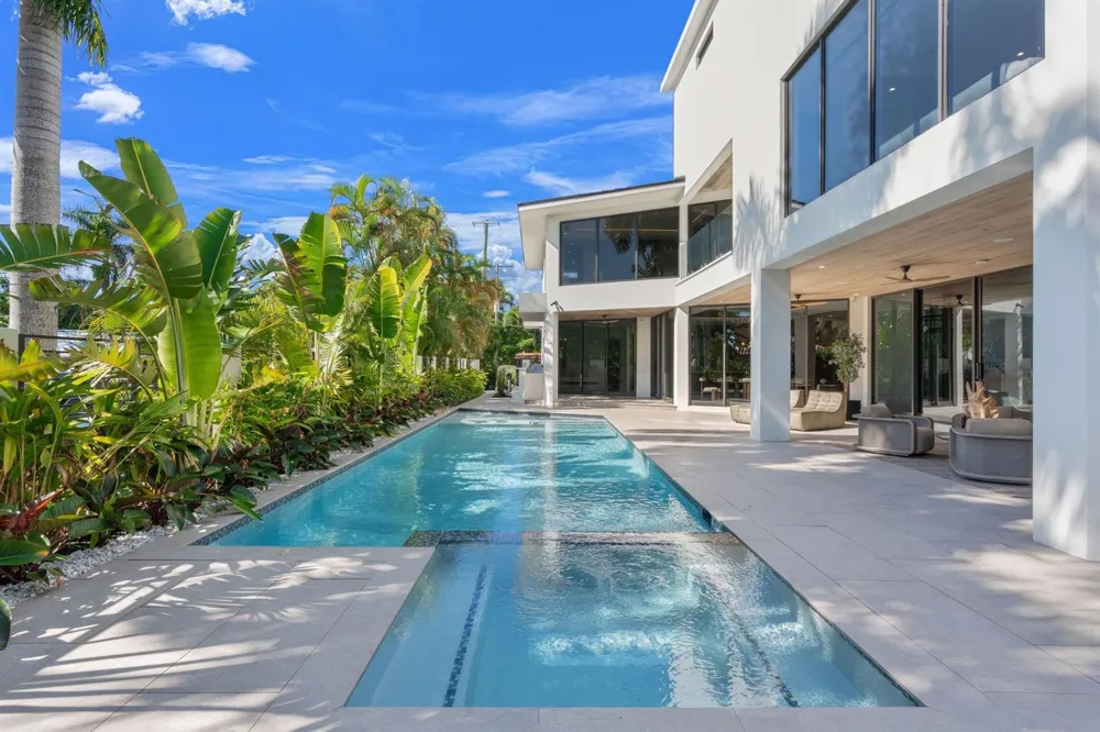 2035 Intracoastal Drive Fort Lauderdale, FL 33305