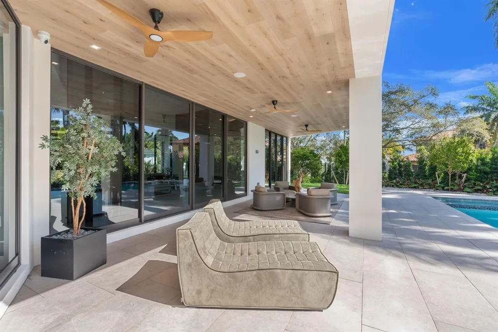 2035 Intracoastal Drive Fort Lauderdale, FL 33305