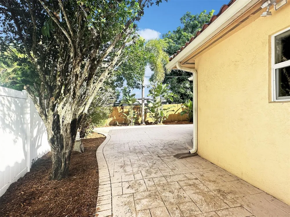 2936 NW 9th Terrace Wilton Manors, FL 33311