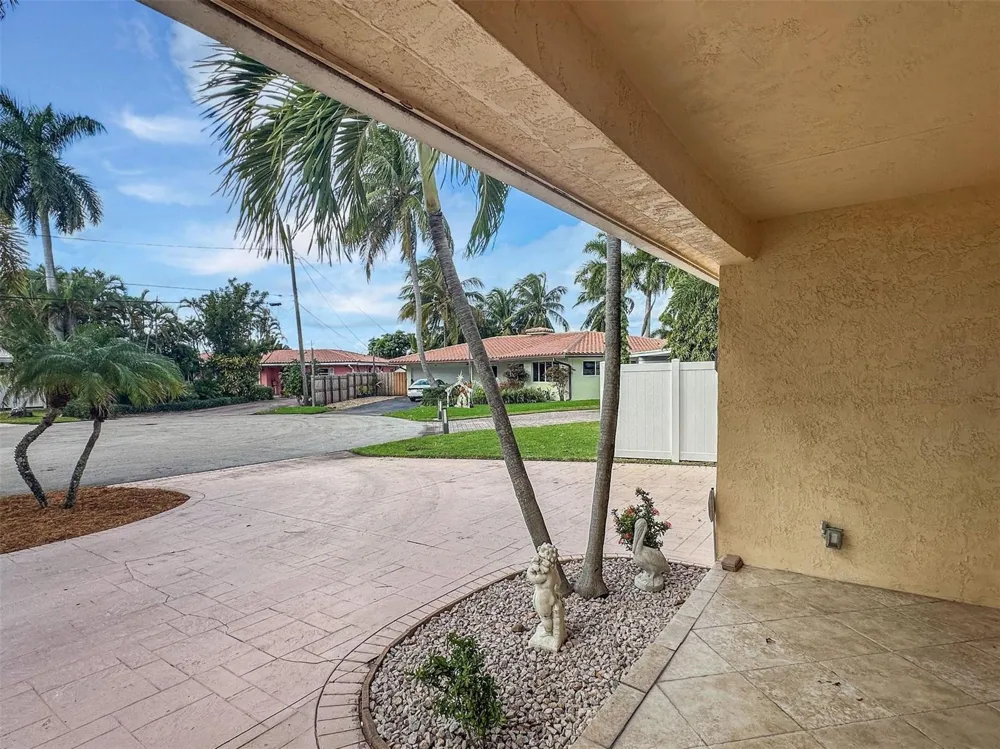 2936 NW 9th Terrace Wilton Manors, FL 33311