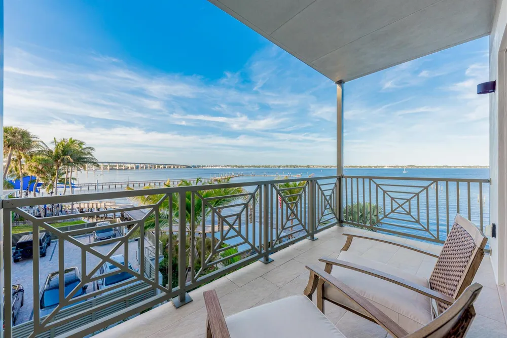 41 SW Seminole Street #306 Stuart, FL 34994