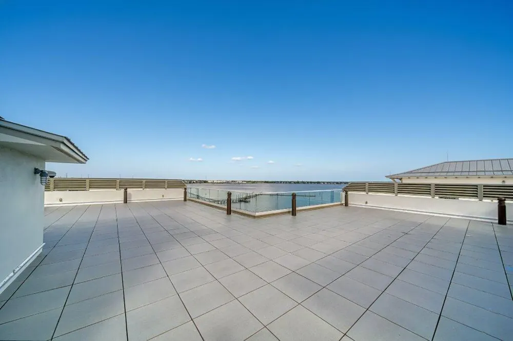 41 SW Seminole Street #306 Stuart, FL 34994