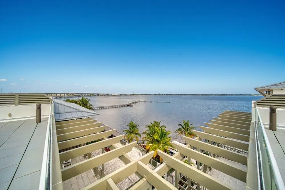 41 SW Seminole Street #306 Stuart, FL 34994