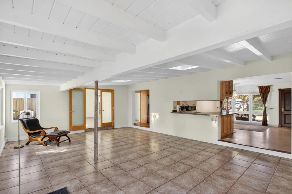 2580 SE 5th Court Pompano Beach, FL 33062