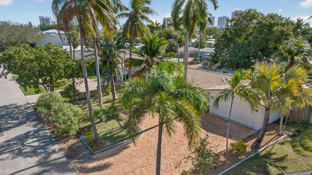 2580 SE 5th Court Pompano Beach, FL 33062
