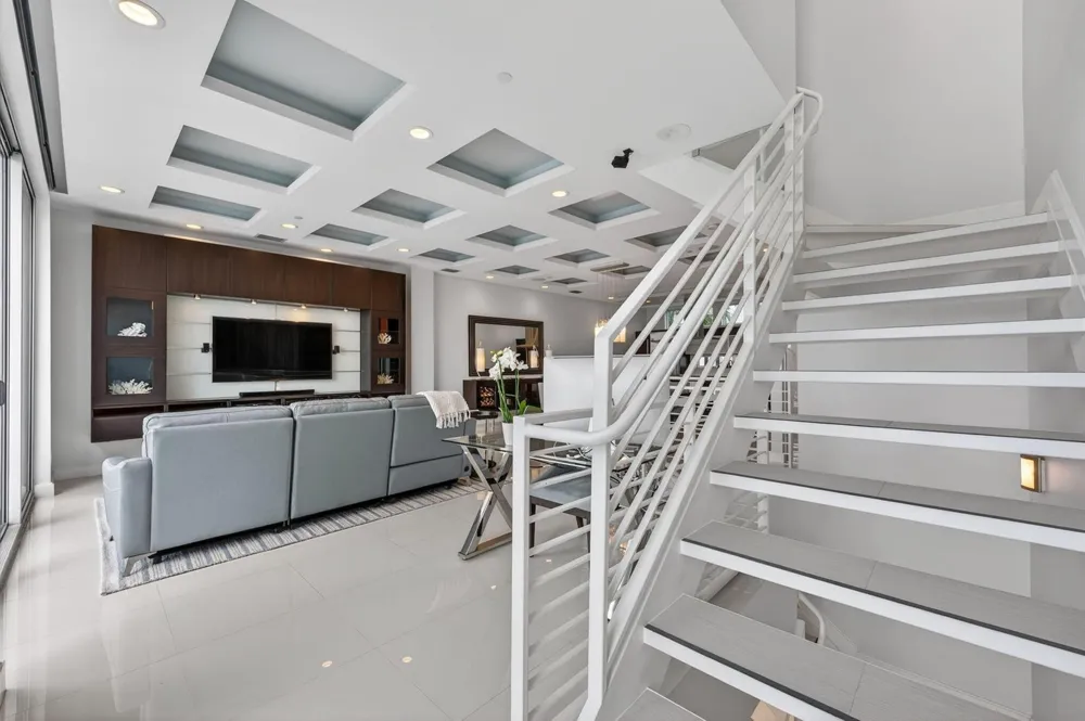 2743 NE 1st Street Pompano Beach, FL 33062