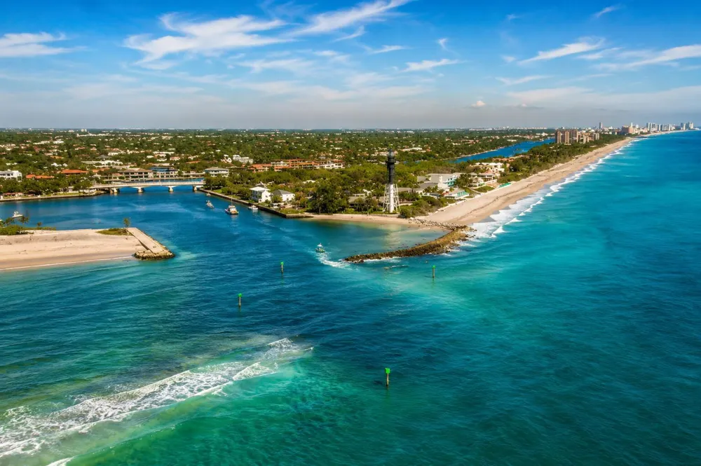 2743 NE 1st Street Pompano Beach, FL 33062