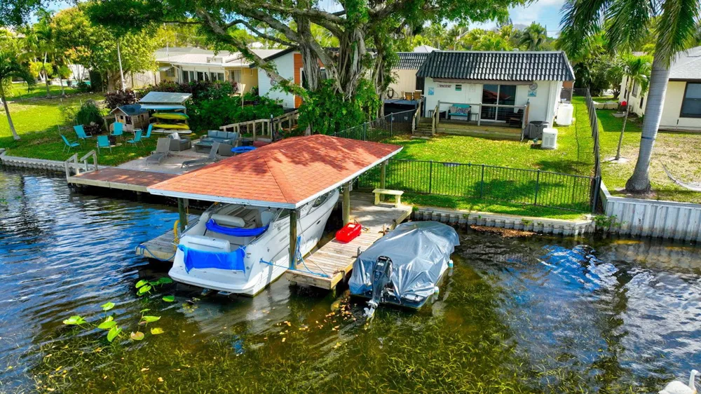 6647 Paul Mar Drive Lantana, FL 33462