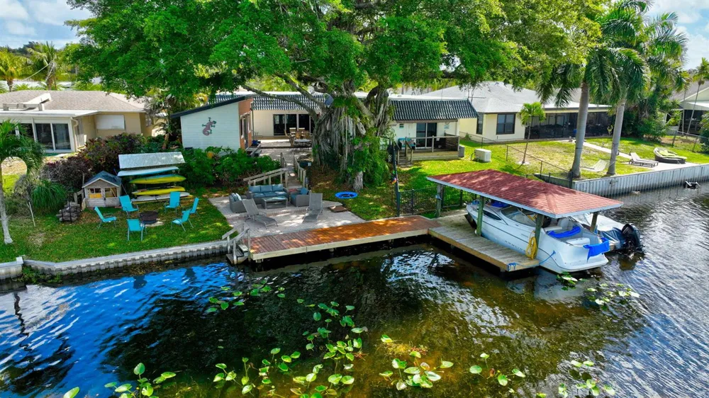 6647 Paul Mar Drive Lantana, FL 33462