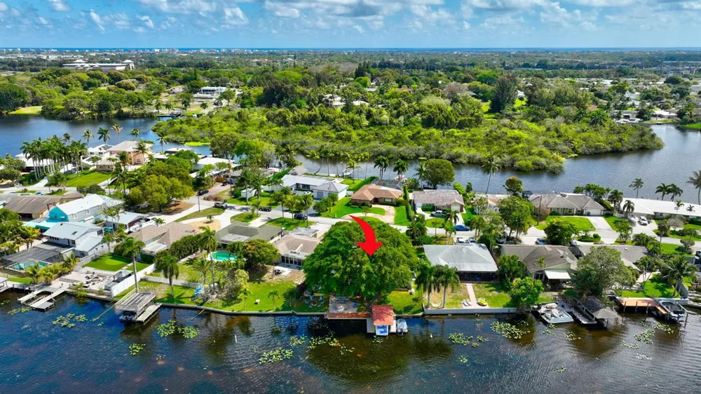 6647 Paul Mar Drive Lantana, FL 33462