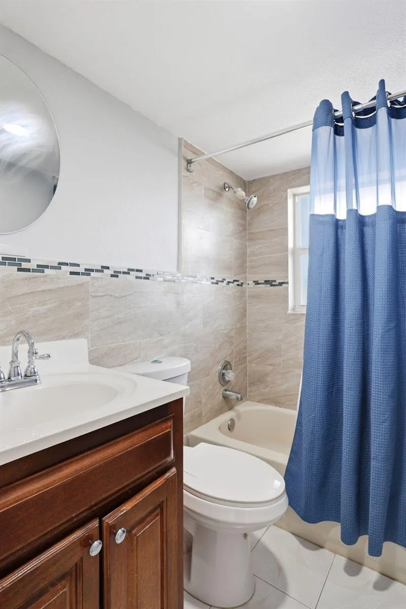 4161 NW 26th Street #308 Lauderhill, FL 33313