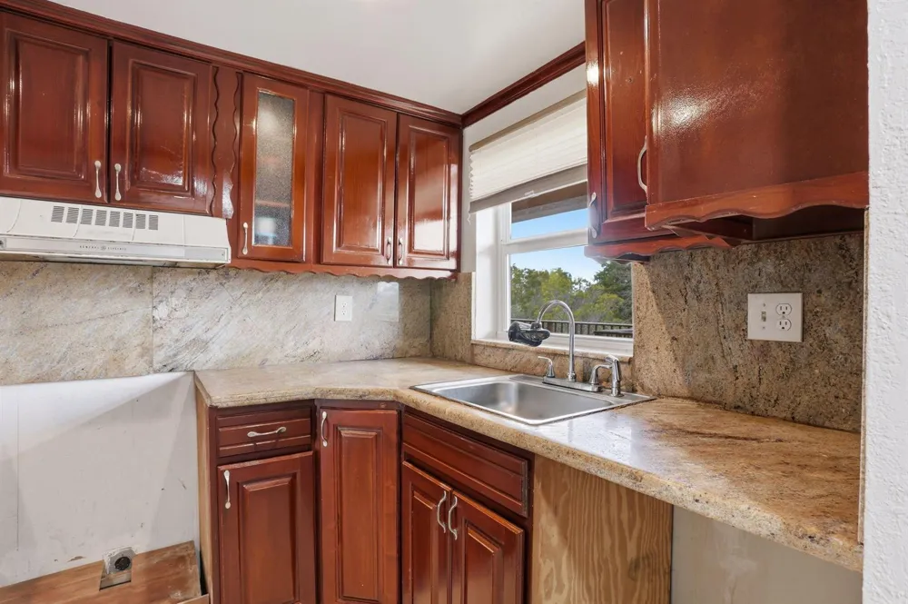 4161 NW 26th Street #308 Lauderhill, FL 33313