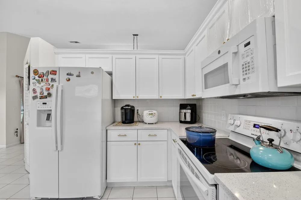 2453 Stonegate Drive Wellington, FL 33414