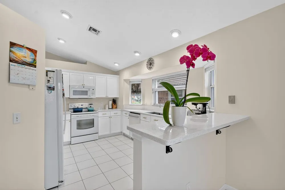 2453 Stonegate Drive Wellington, FL 33414