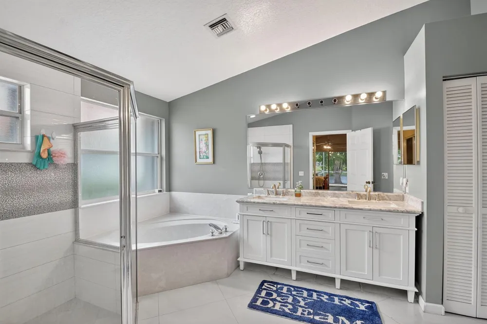 2453 Stonegate Drive Wellington, FL 33414