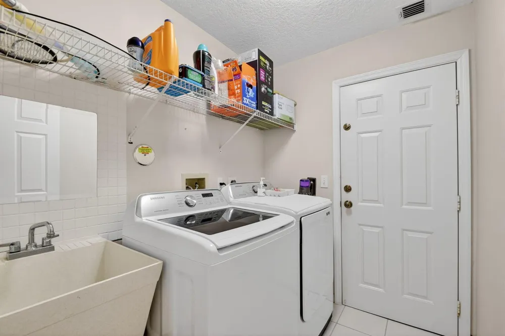 2453 Stonegate Drive Wellington, FL 33414