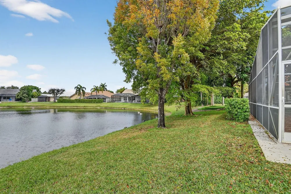 2453 Stonegate Drive Wellington, FL 33414
