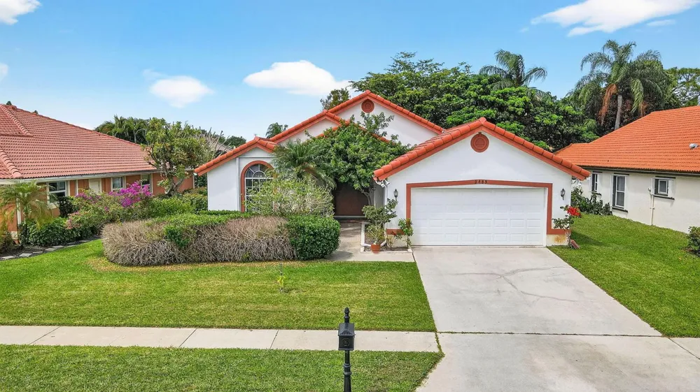 2453 Stonegate Drive Wellington, FL 33414