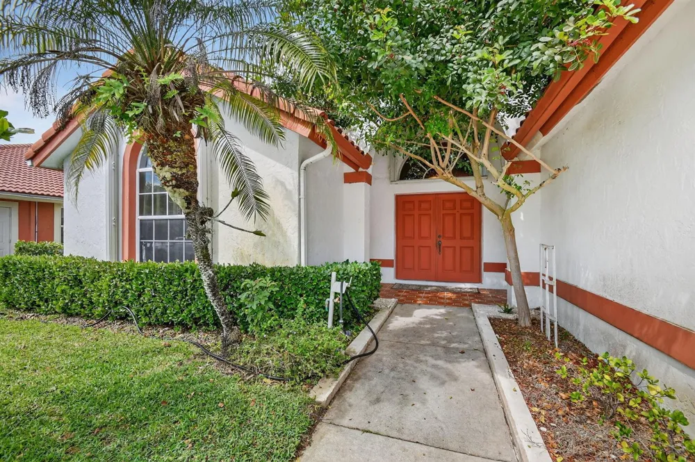 2453 Stonegate Drive Wellington, FL 33414