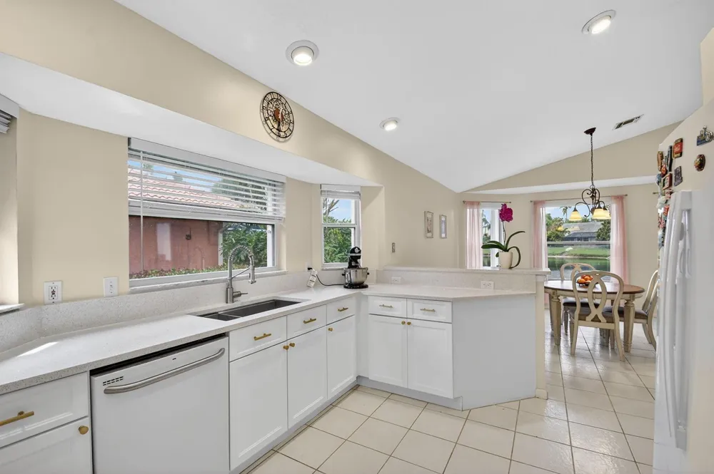 2453 Stonegate Drive Wellington, FL 33414
