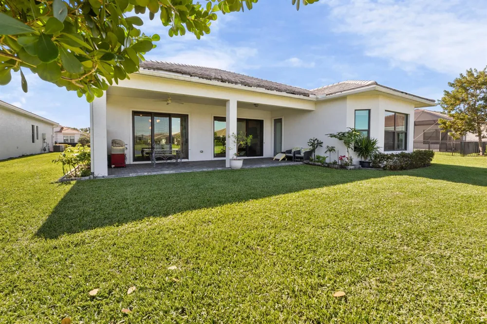 5353 Siesta Key Lane Westlake, FL 33470