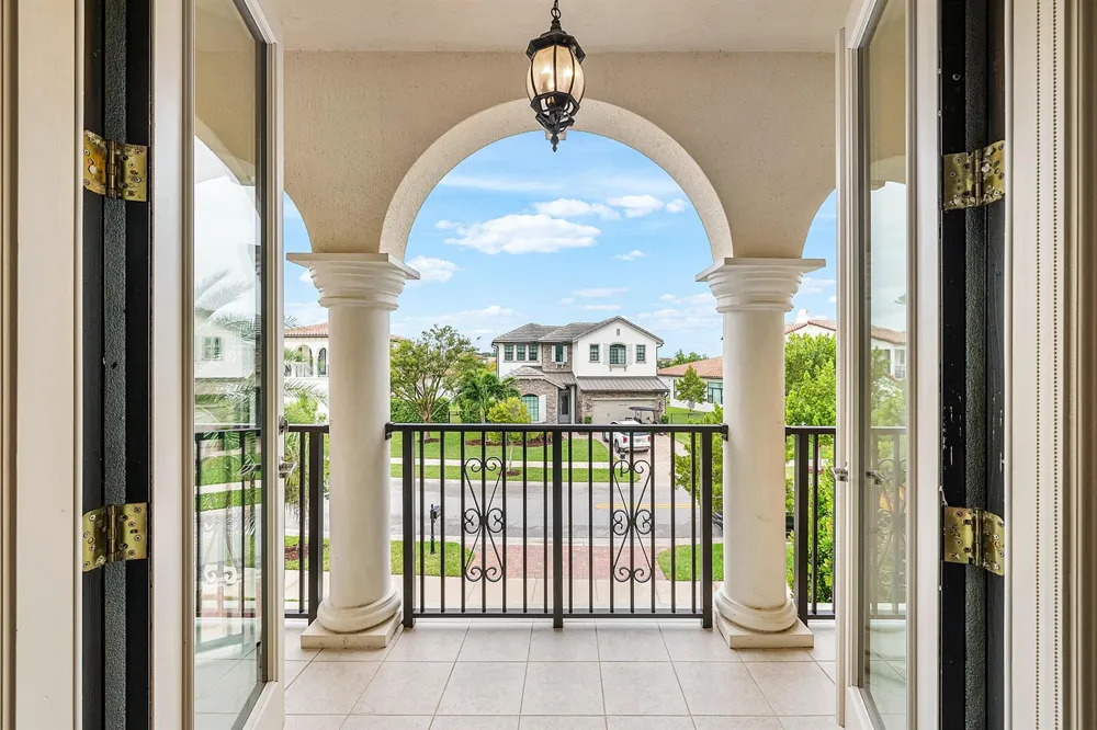 9091 Grand Prix Lane Boynton Beach, FL 33472