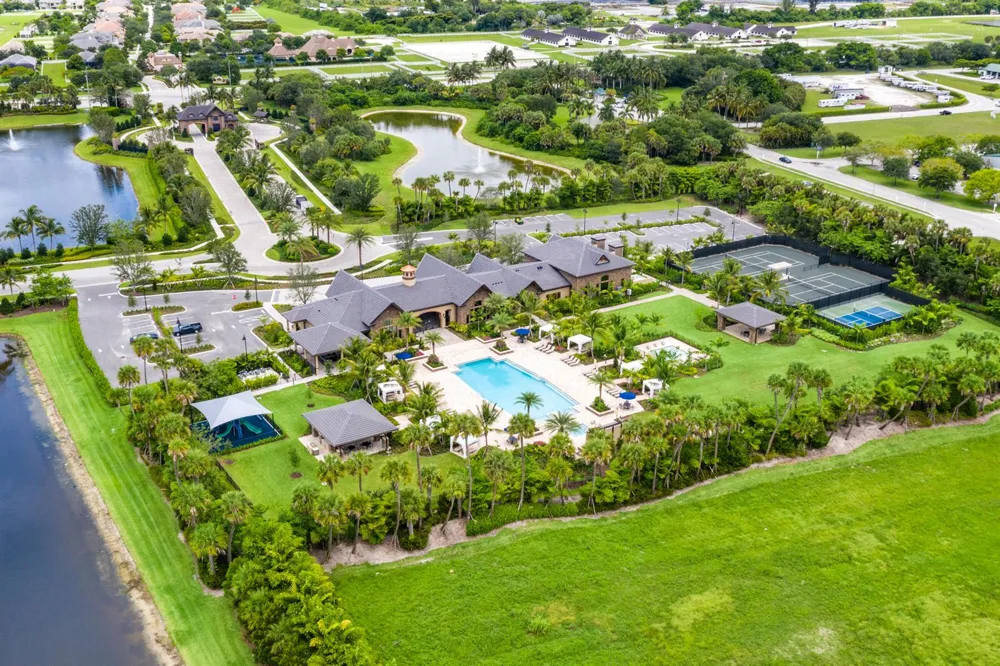9091 Grand Prix Lane Boynton Beach, FL 33472