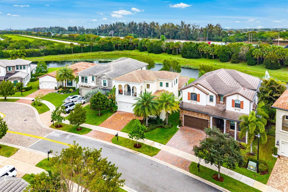 9091 Grand Prix Lane Boynton Beach, FL 33472