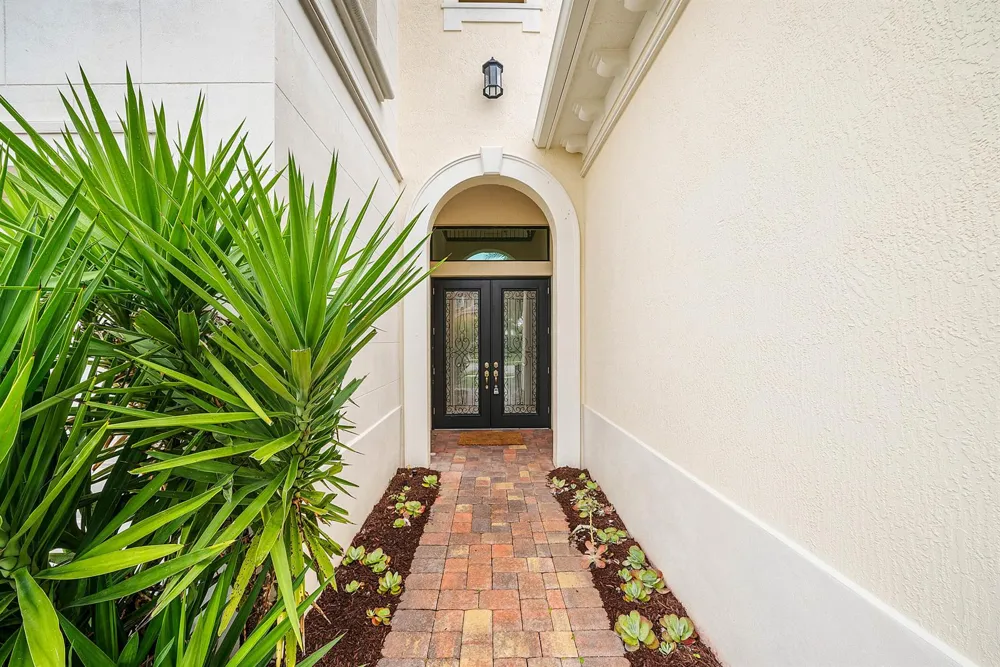 9091 Grand Prix Lane Boynton Beach, FL 33472