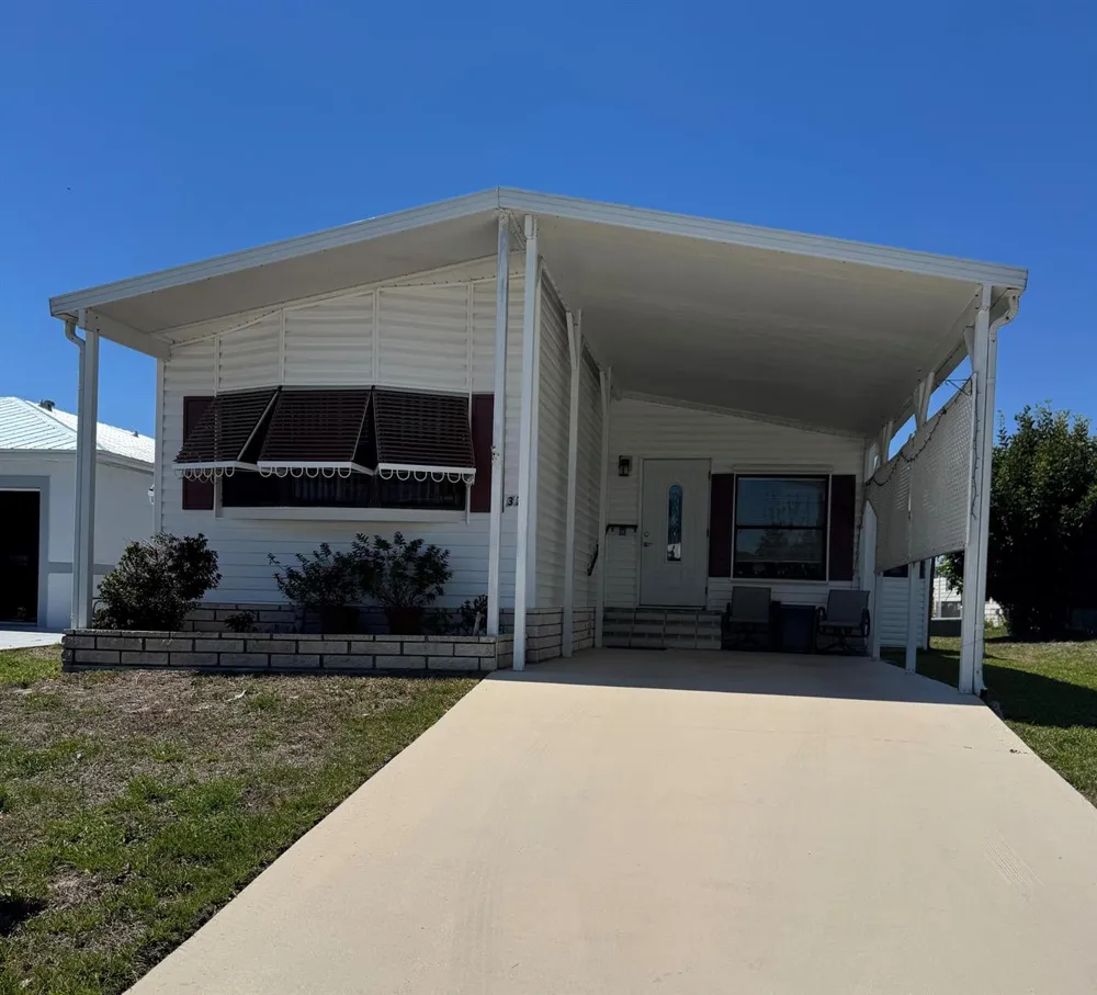 37 San Roberto Fort Pierce, FL 34951