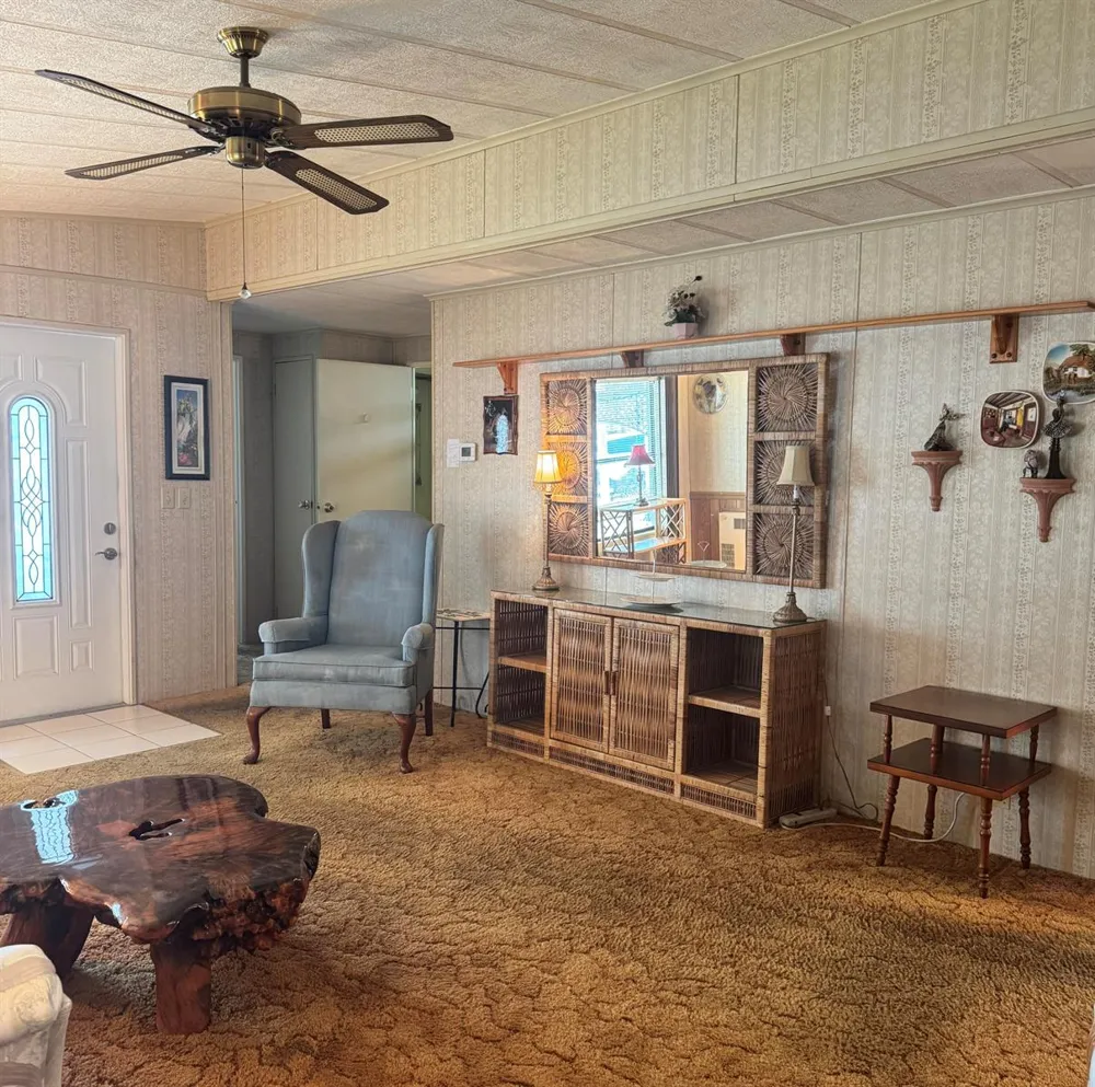 37 San Roberto Fort Pierce, FL 34951