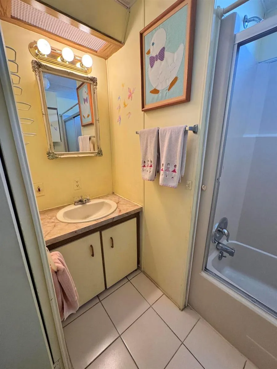 37 San Roberto Fort Pierce, FL 34951