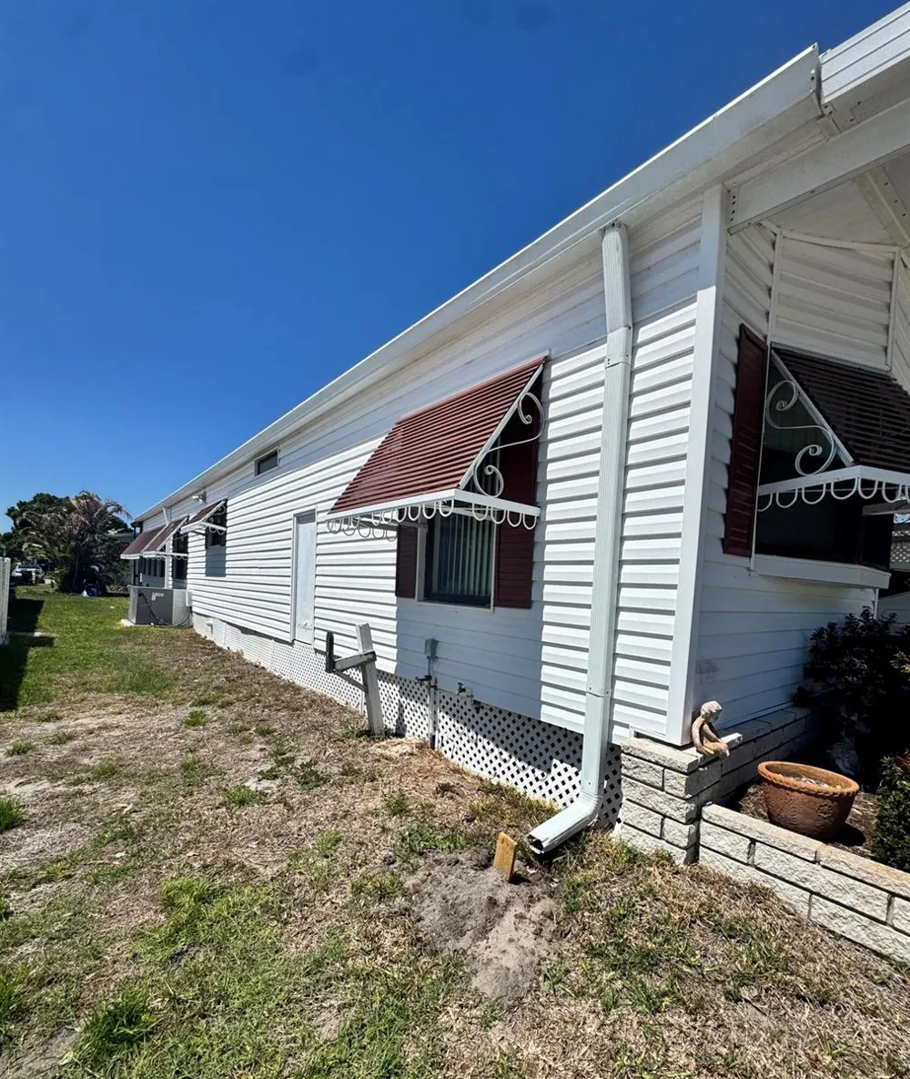 37 San Roberto Fort Pierce, FL 34951