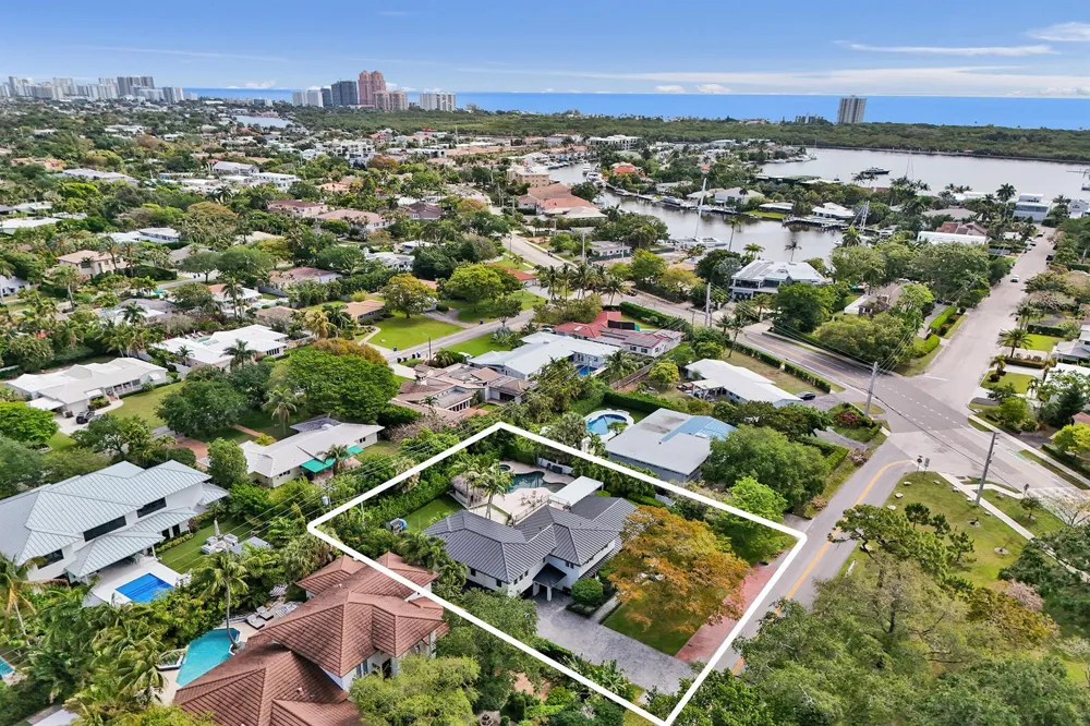2421 NE 12th Street Fort Lauderdale, FL 33304