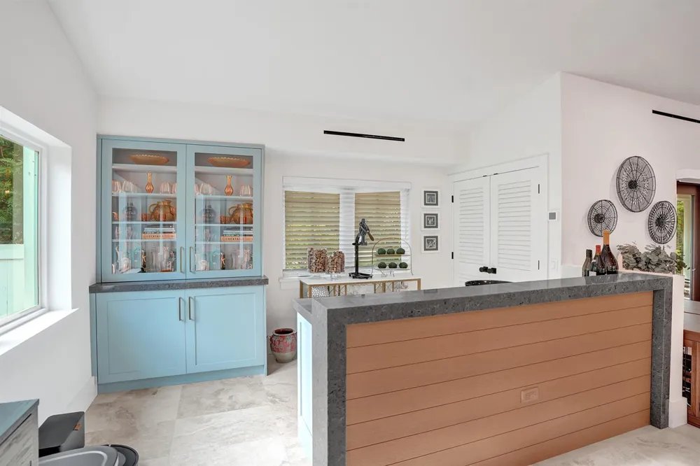 2421 NE 12th Street Fort Lauderdale, FL 33304