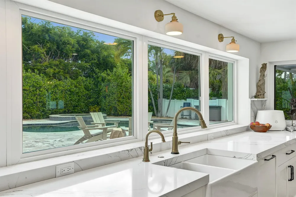 2421 NE 12th Street Fort Lauderdale, FL 33304
