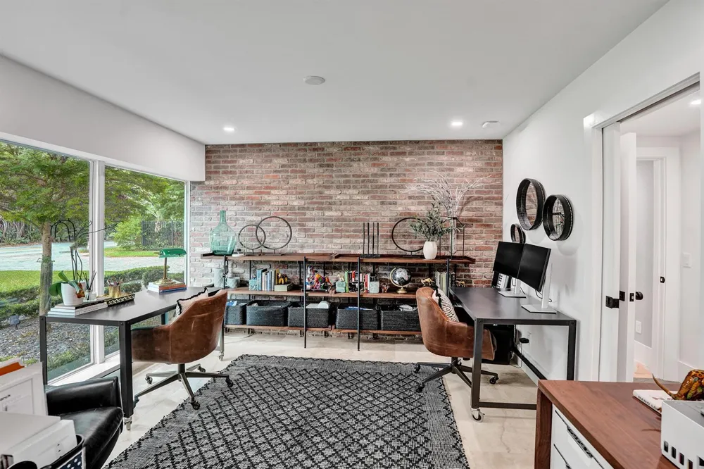 2421 NE 12th Street Fort Lauderdale, FL 33304