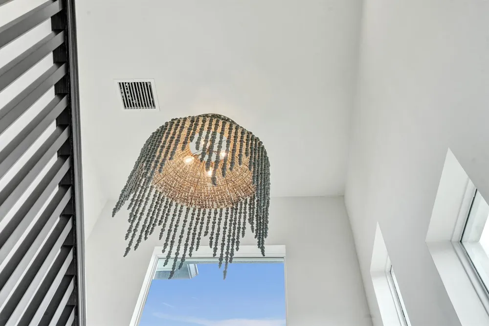 2421 NE 12th Street Fort Lauderdale, FL 33304