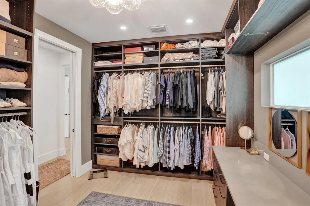 2421 NE 12th Street Fort Lauderdale, FL 33304