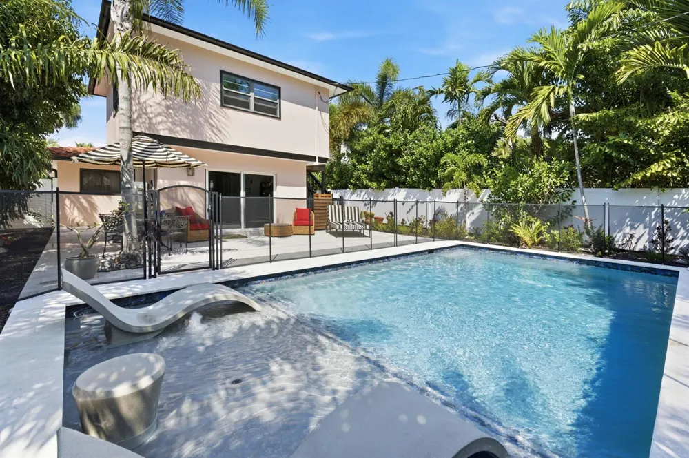 702 S Atlantic Drive Lantana, FL 33462