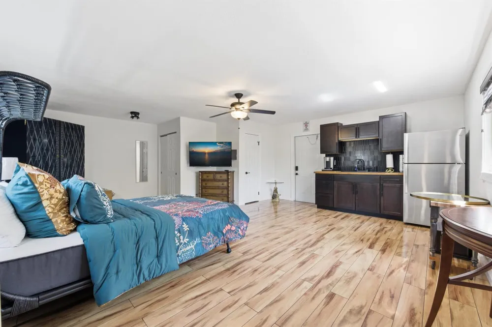 702 S Atlantic Drive Lantana, FL 33462