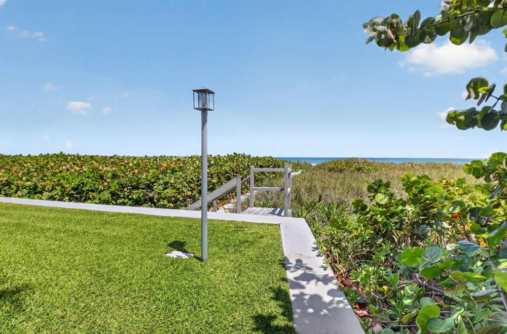 2220 S Ocean Boulevard #304 Delray Beach, FL 33483