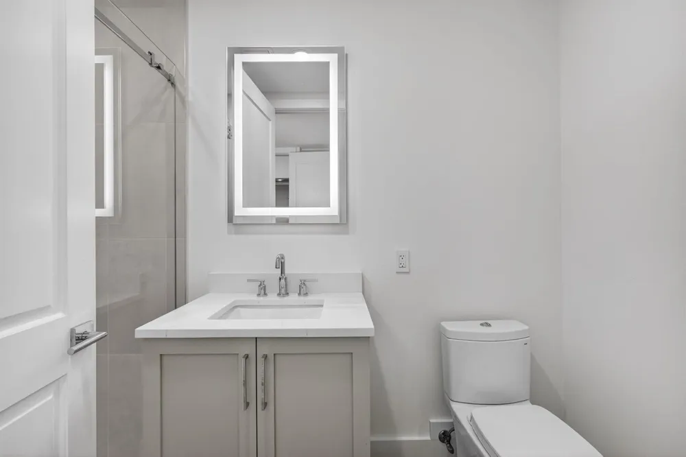 176 Lake Drive #1-302 Palm Beach Shores, FL 33404
