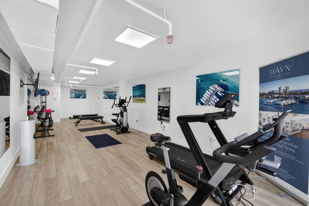 176 Lake Drive #1-302 Palm Beach Shores, FL 33404