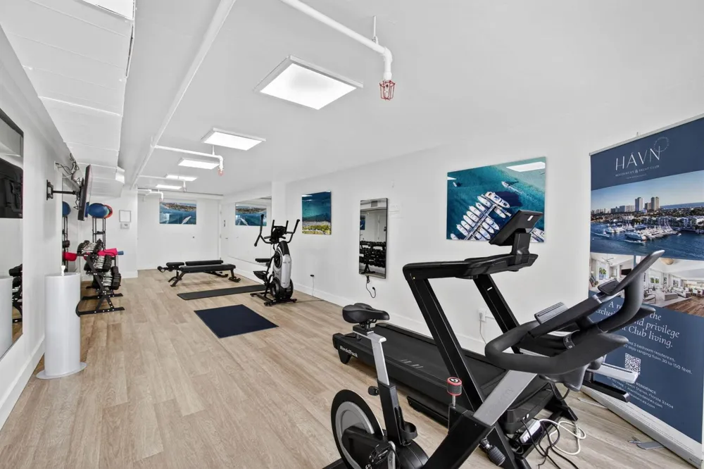176 Lake Drive #1-302 Palm Beach Shores, FL 33404