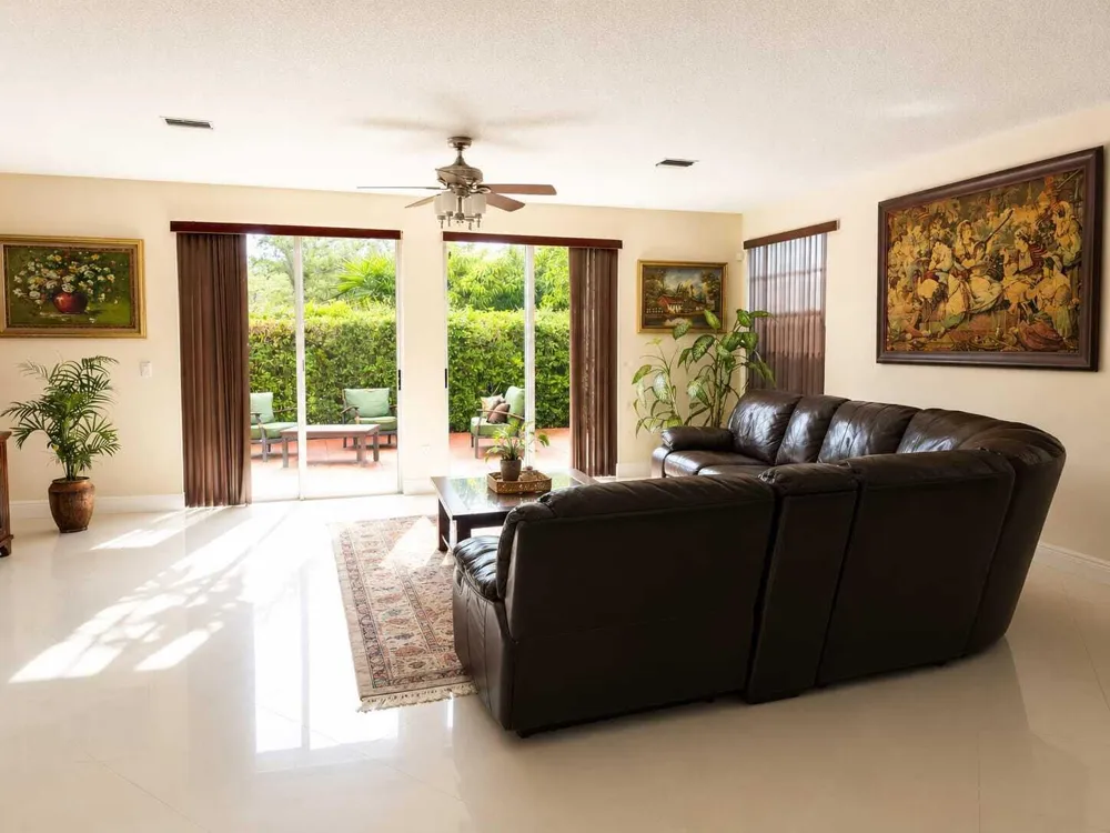15705 NW 10th Street Pembroke Pines, FL 33028
