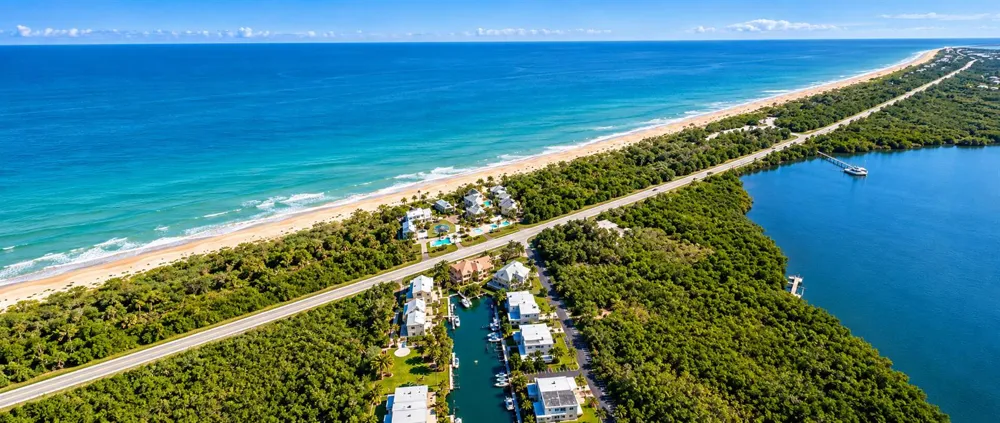 3541 NE Ocean Boulevard NE #15 Hutchinson Island, FL 34957