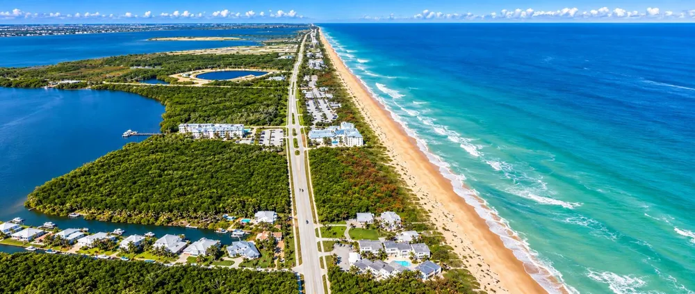 3541 NE Ocean Boulevard NE #15 Hutchinson Island, FL 34957